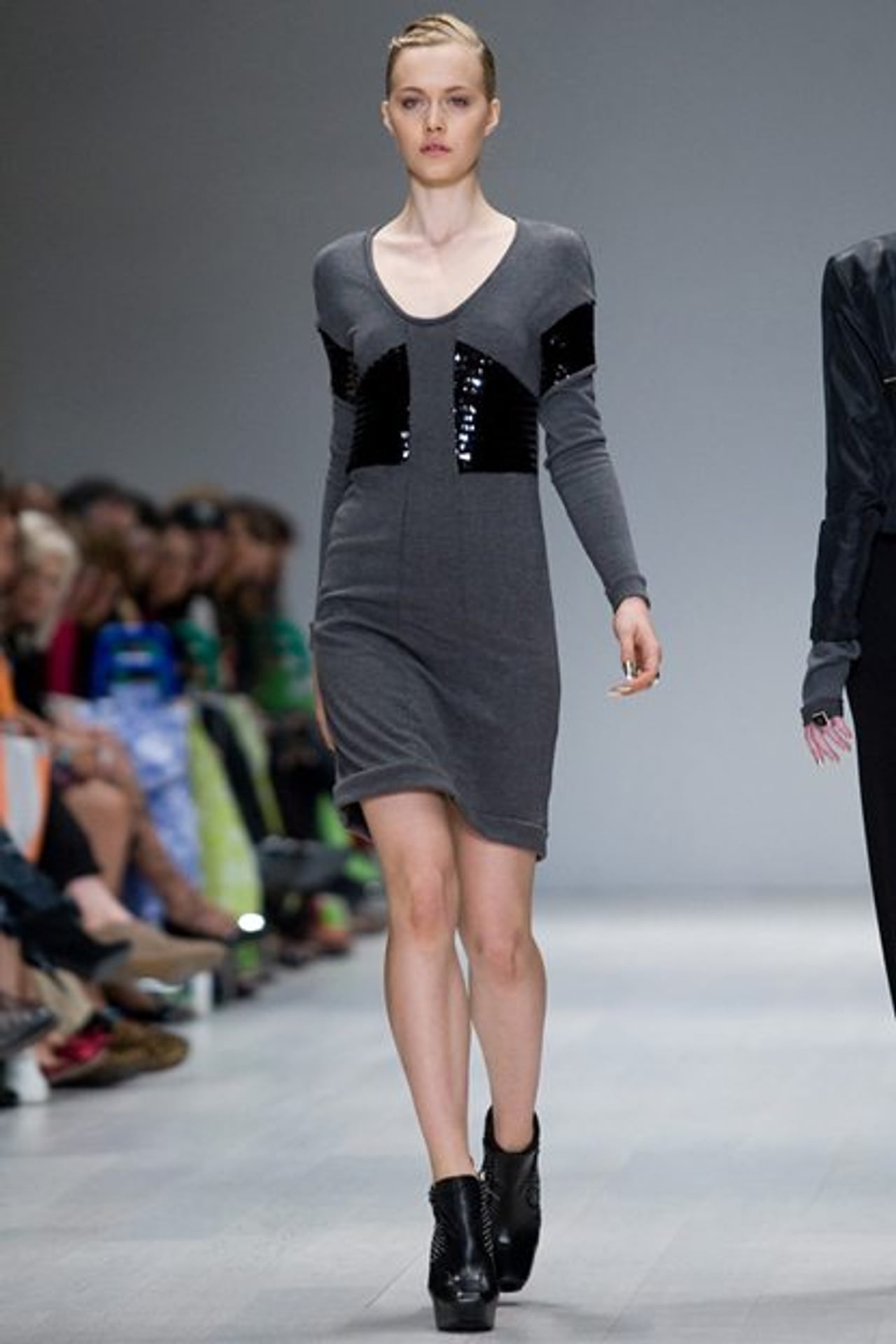 PHOTO GALLERY: see Amanda Lew Kee’s fall/winter 2011 collection
