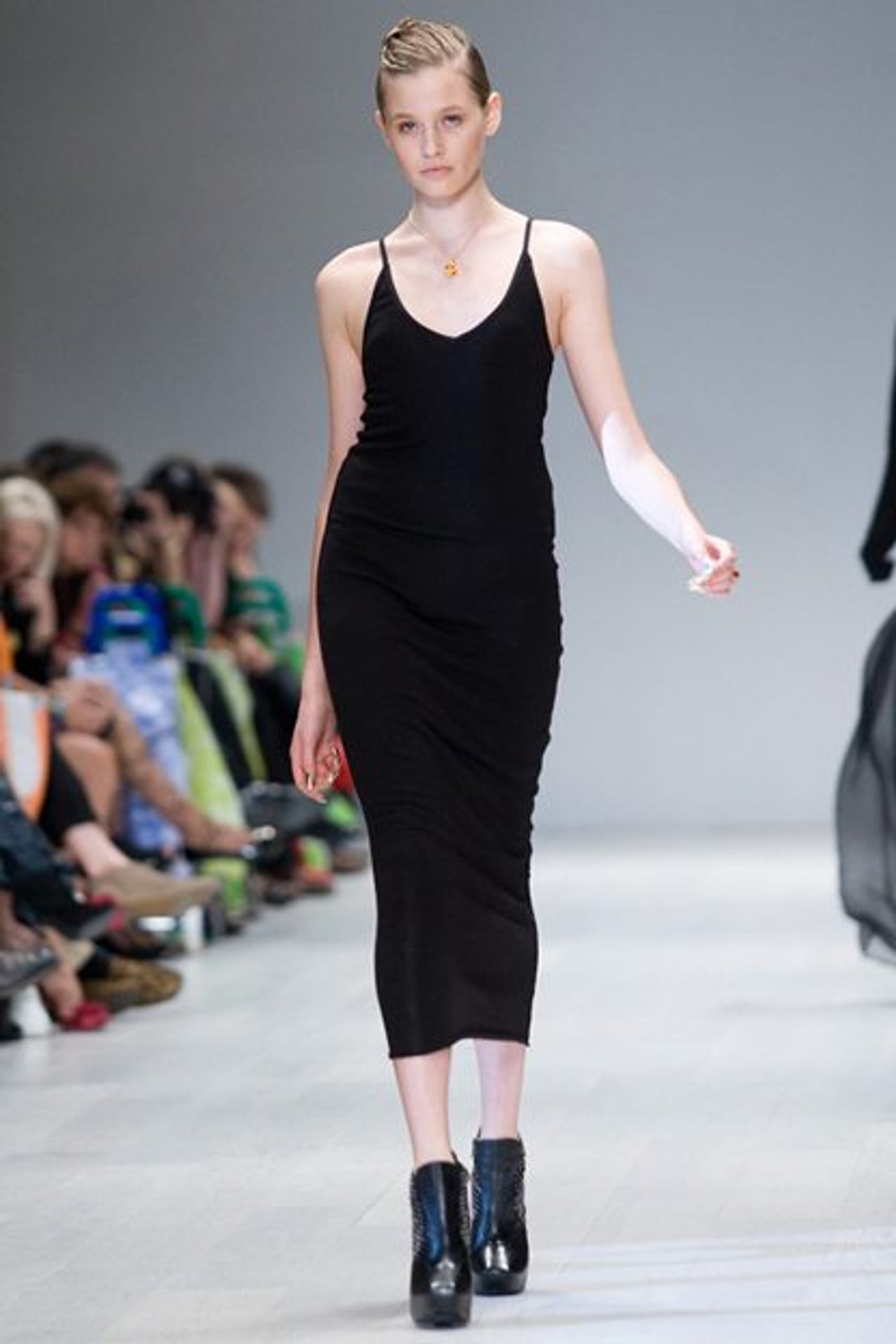 PHOTO GALLERY: see Amanda Lew Kee’s fall/winter 2011 collection