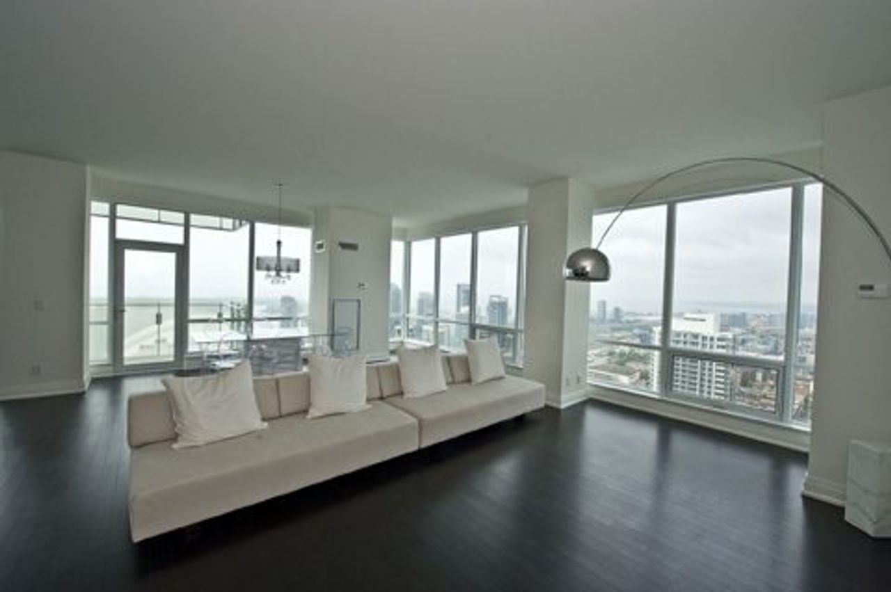 House of the Week: $1.9 million for a condo atop the TIFF Bell Lightbox