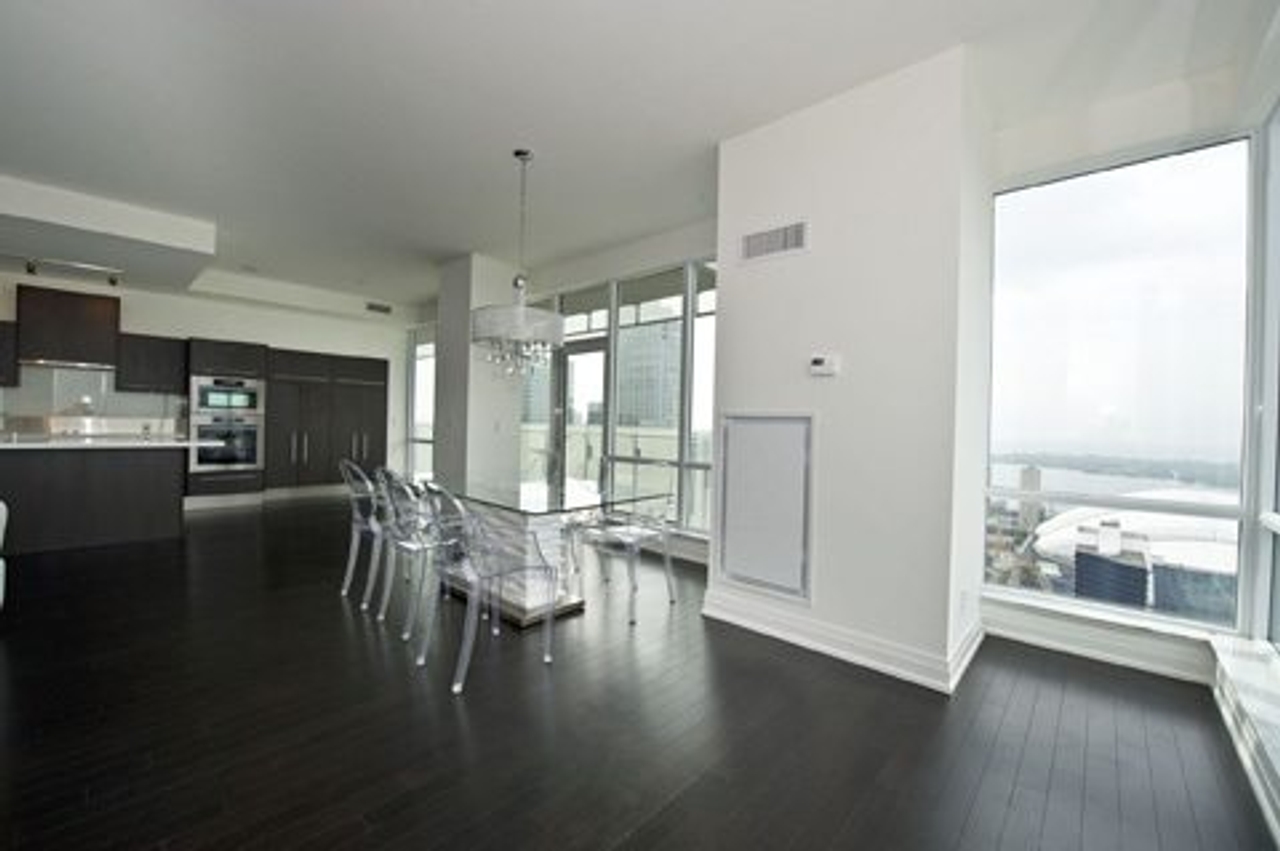 House of the Week: $1.9 million for a condo atop the TIFF Bell Lightbox