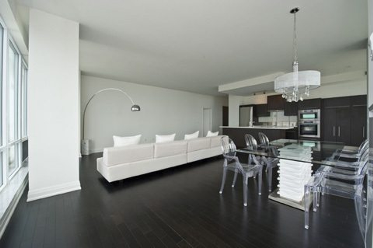 House of the Week: $1.9 million for a condo atop the TIFF Bell Lightbox