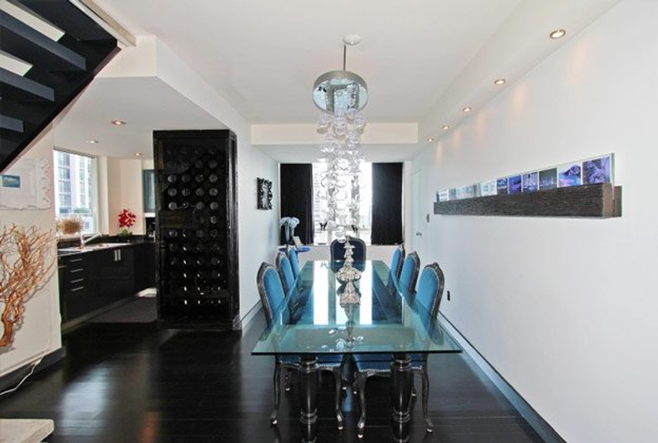 House of the Week: $1 million for a Yorkville sub-penthouse condo that’s styled like a clubland lounge