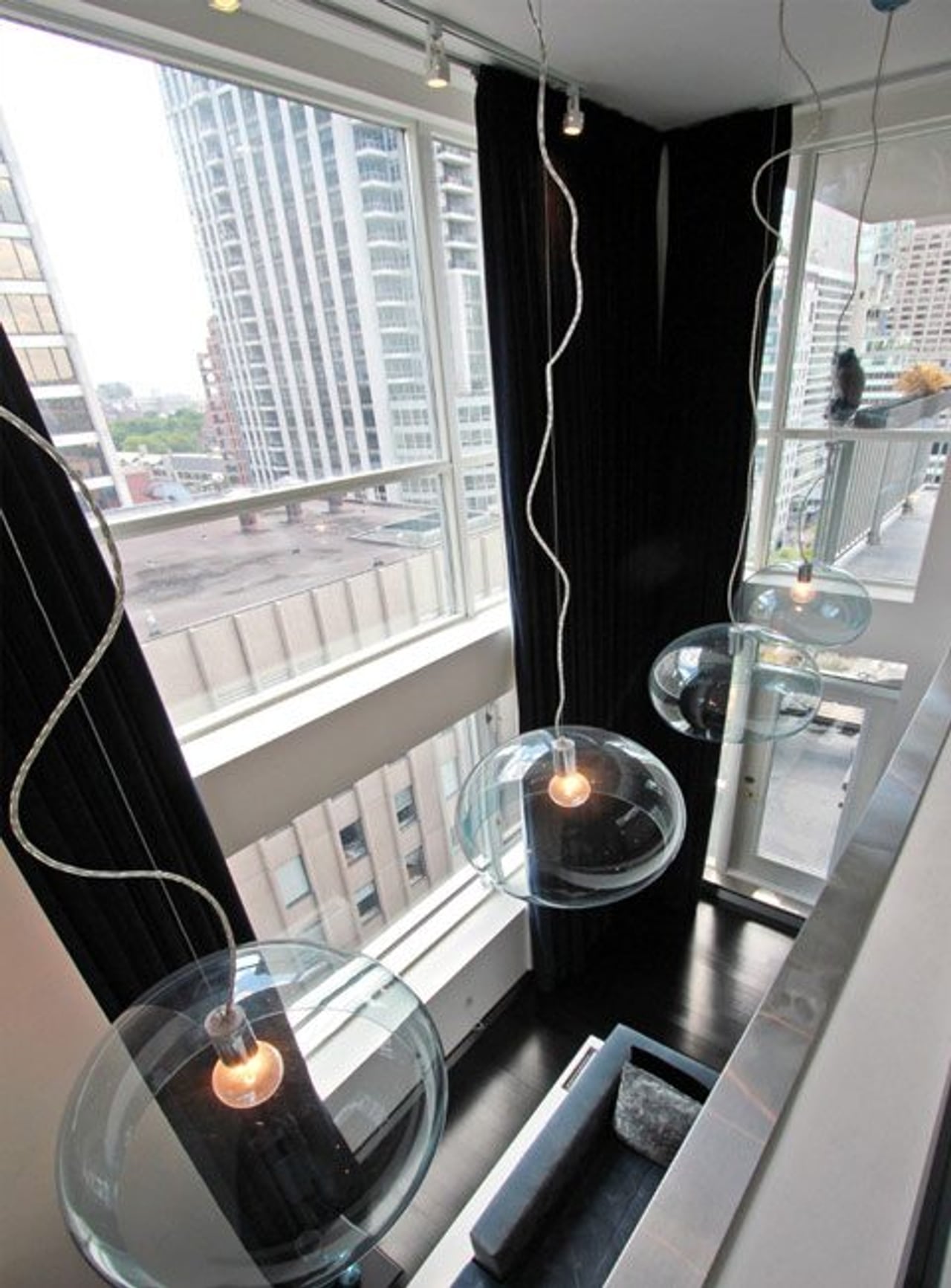 House of the Week: $1 million for a Yorkville sub-penthouse condo that’s styled like a clubland lounge