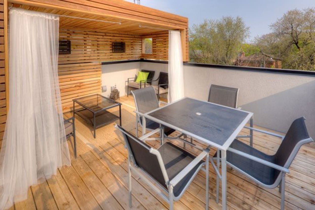 House of the Week: $1.2 million for a modern, eco-conscious home in Hillcrest Park