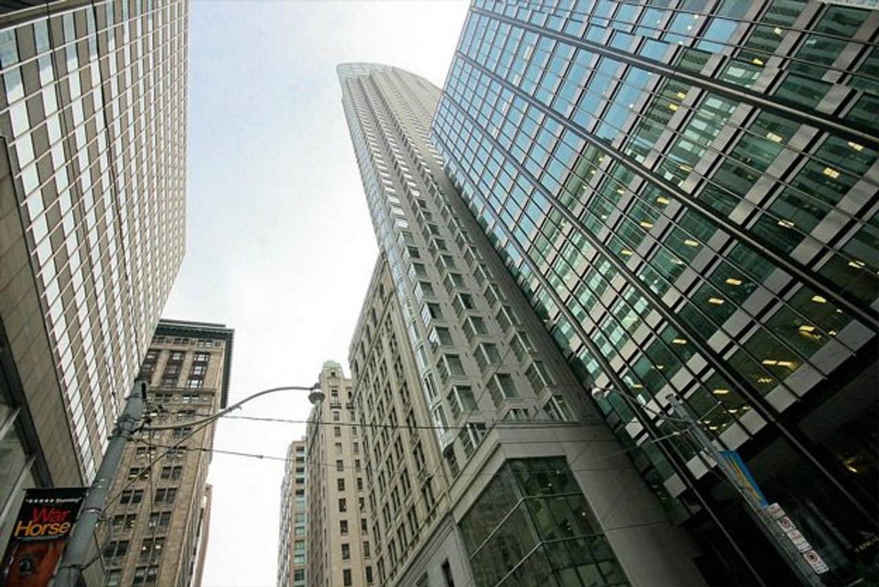 Condomonium: $2.5 million for a three-level penthouse in the middle of the Financial District