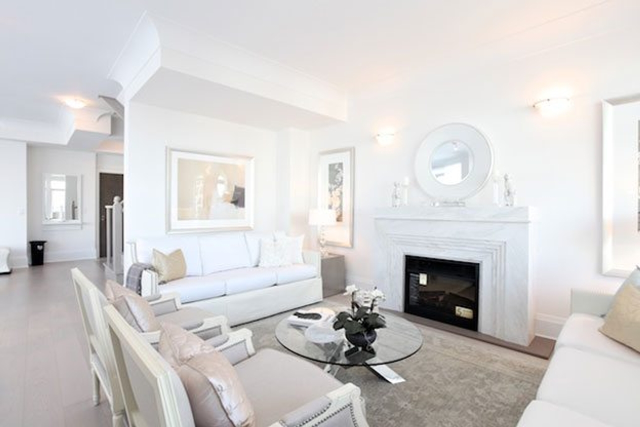 Condomonium: $2.5 million for a prim and trim midtown penthouse