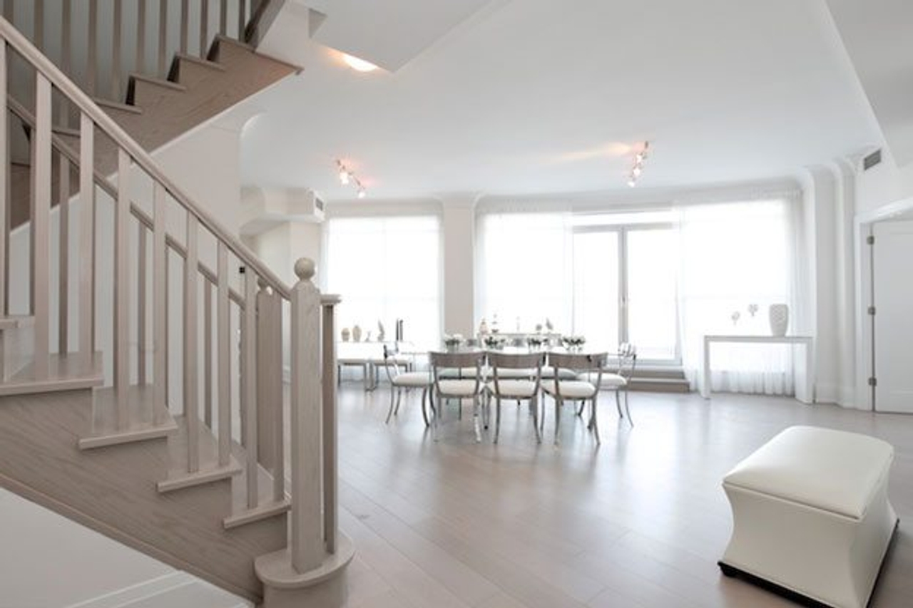 Condomonium: $2.5 million for a prim and trim midtown penthouse