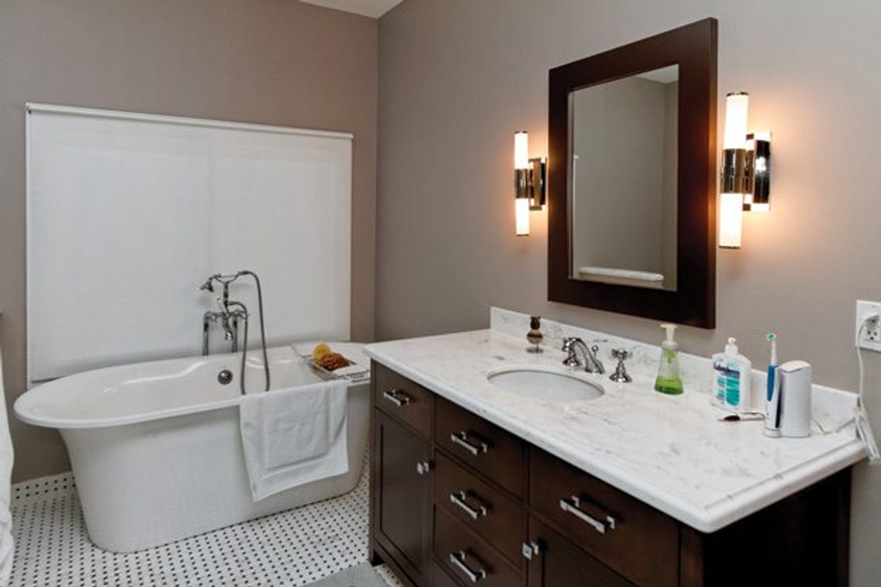 1100 Lansdowne Avenue, Unit 327