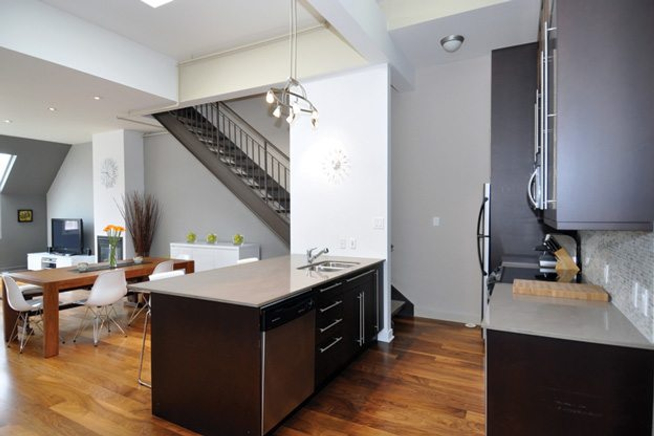 1842 Queen Street East, Unit 304