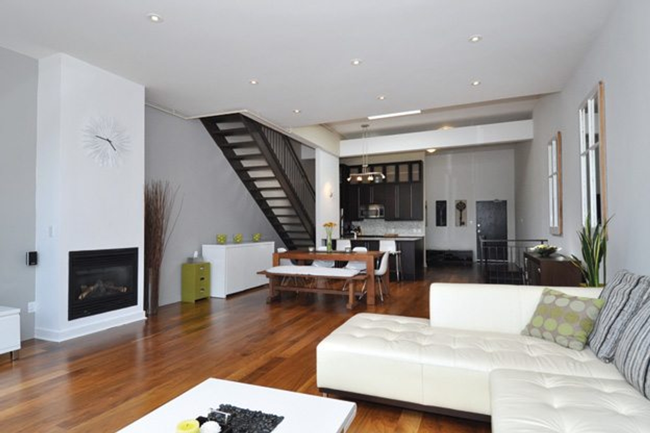 1842 Queen Street East, Unit 304