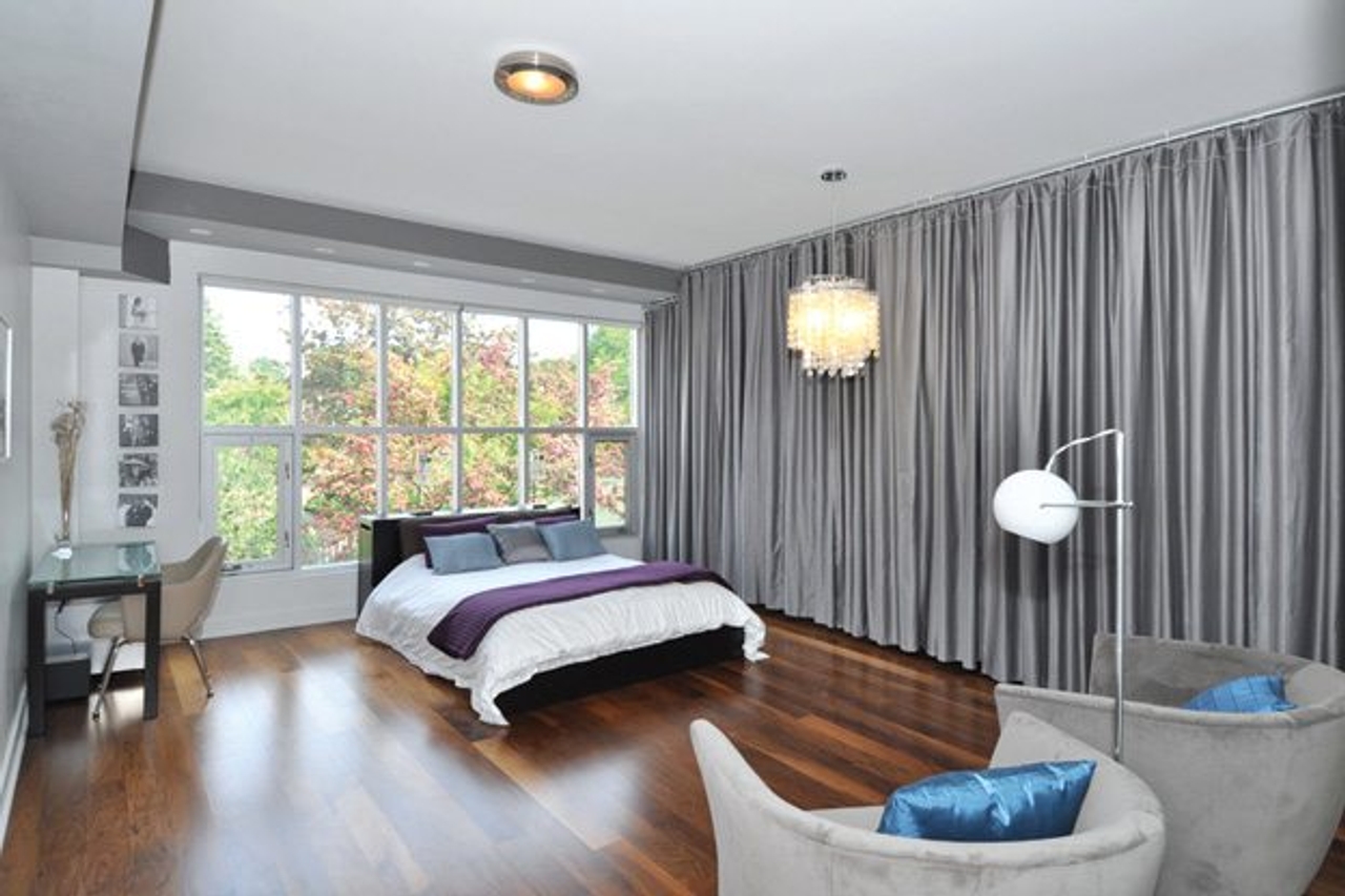 1842 Queen Street East, Unit 304
