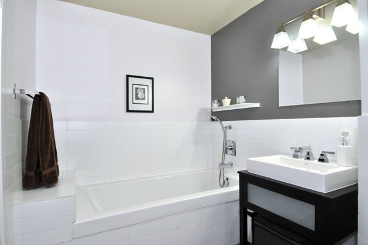 1842 Queen Street East, Unit 304