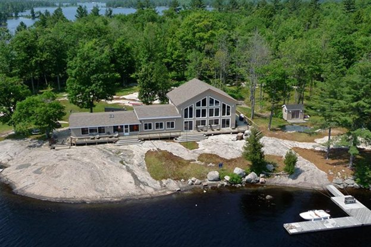 Lindhill Island