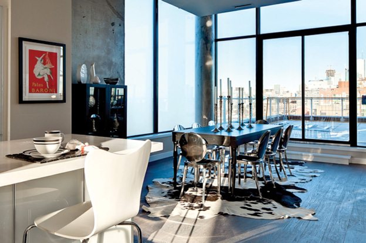 25 Stafford Street, Penthouse 906
