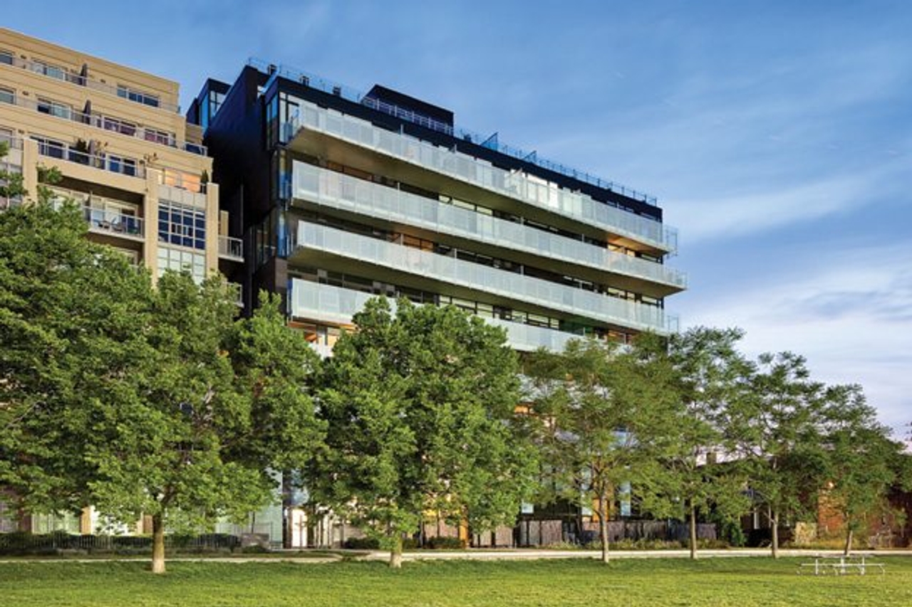25 Stafford Street, Penthouse 906