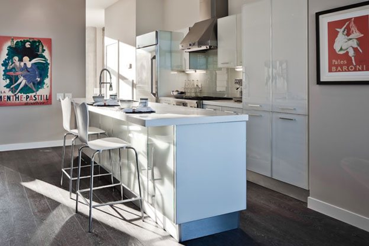 25 Stafford Street, Penthouse 906