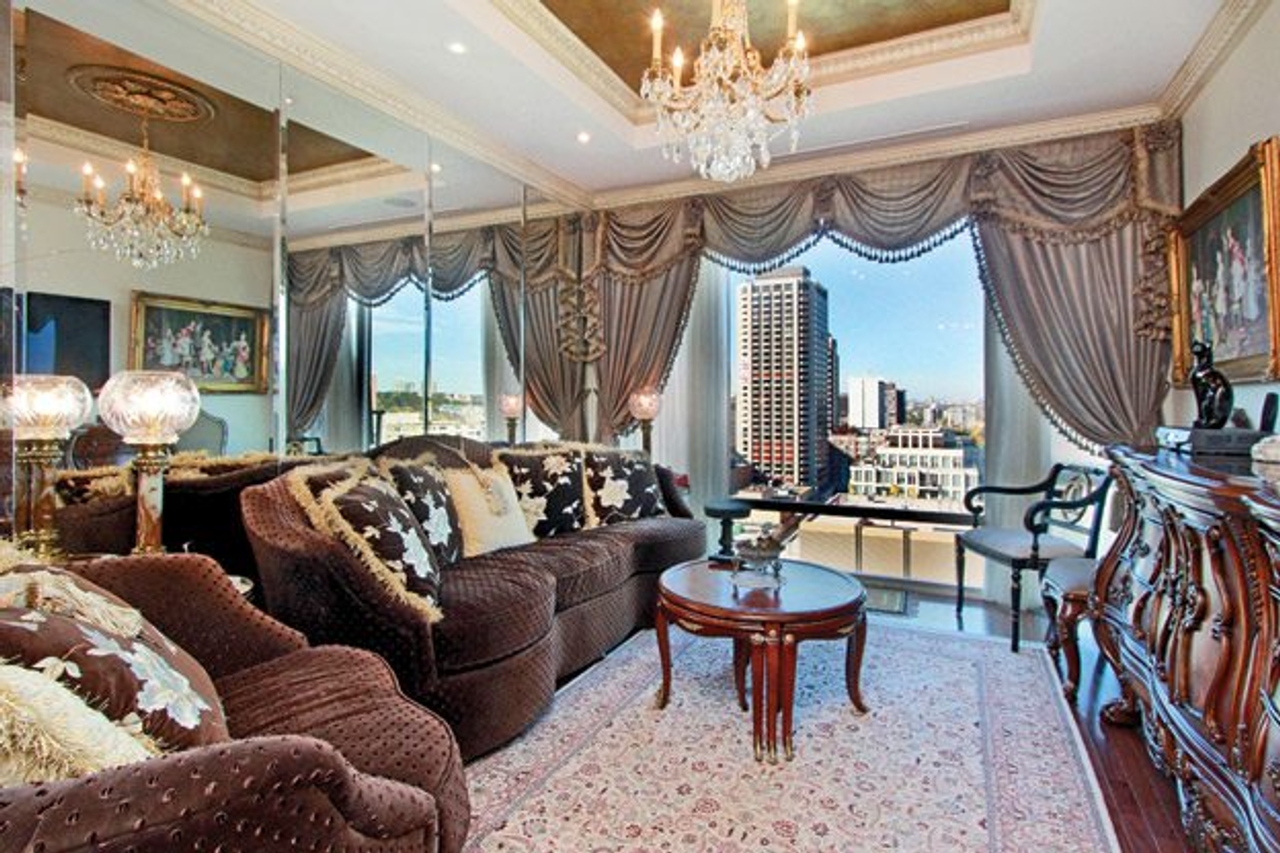 80 Yorkville Avenue, unit 1401