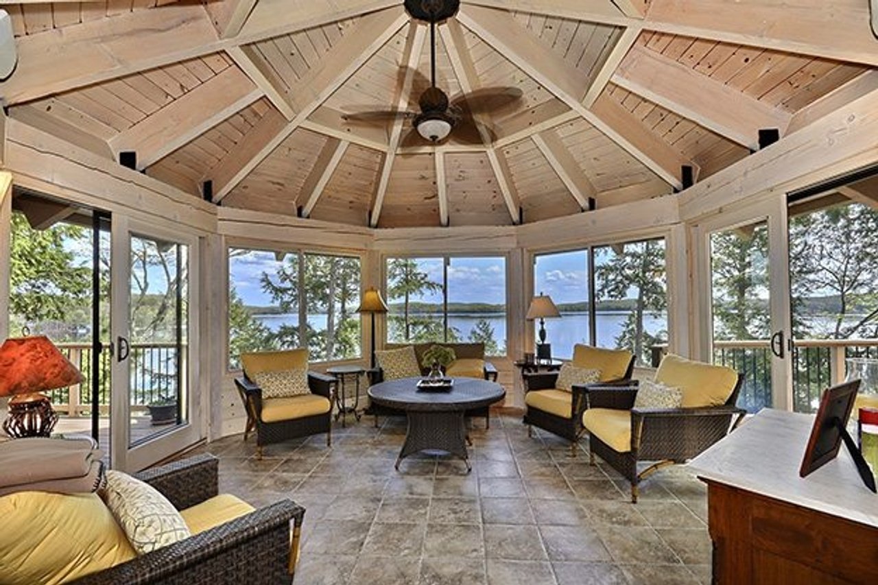 Cottage of the Week: 1983 South Portage Road
