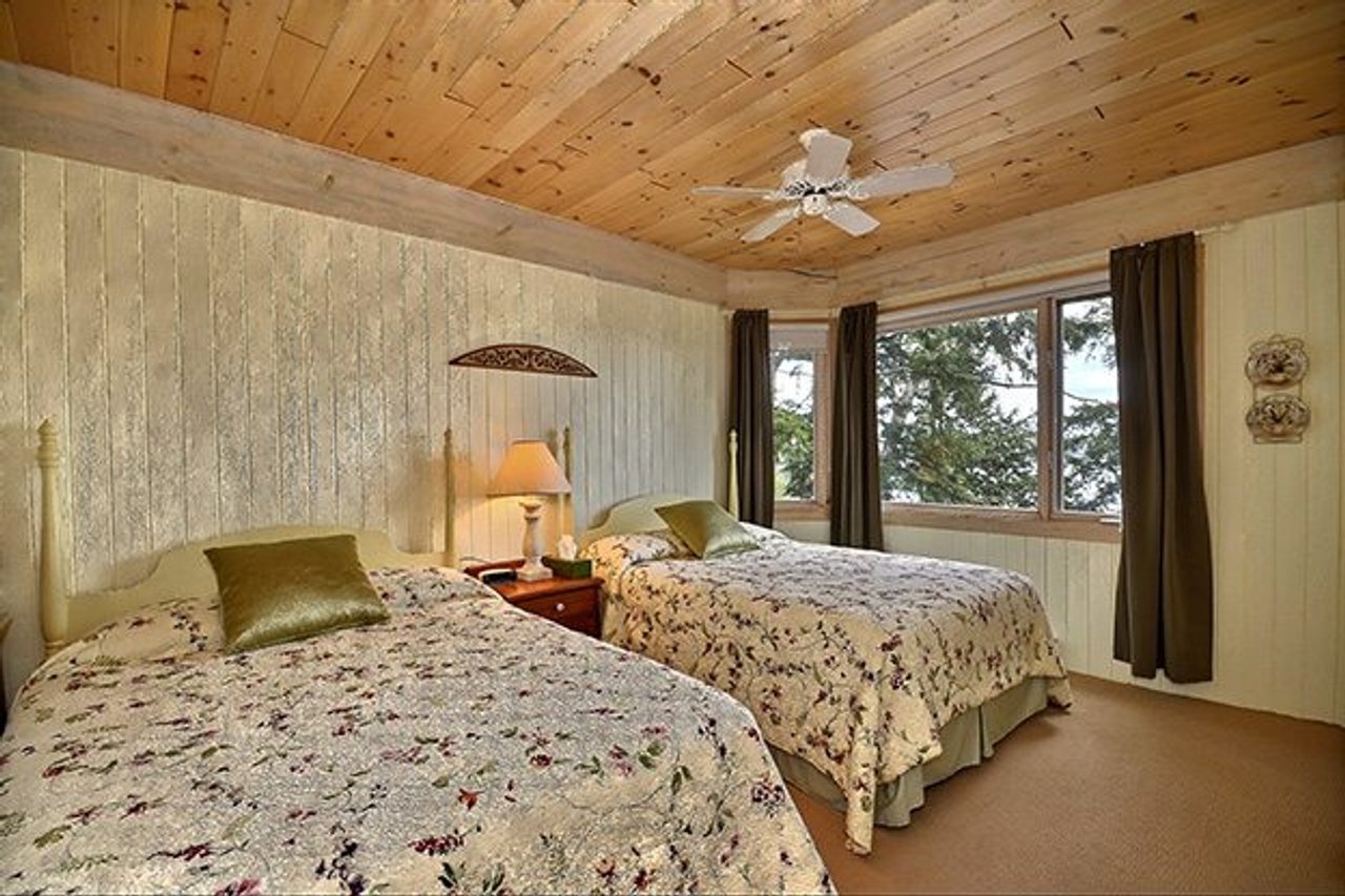 Cottage of the Week: 1983 South Portage Road