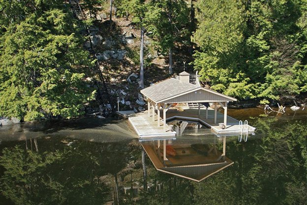 Cottage of the Week: 1983 South Portage Road