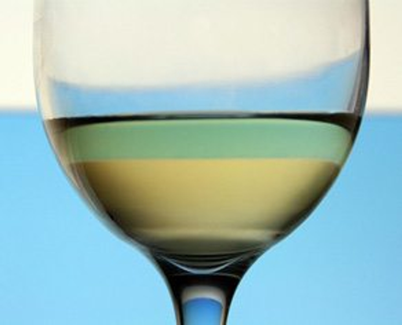 Dear Urban Diplomat: I'm eight months pregnant—can a waiter refuse to serve me a glass of wine?