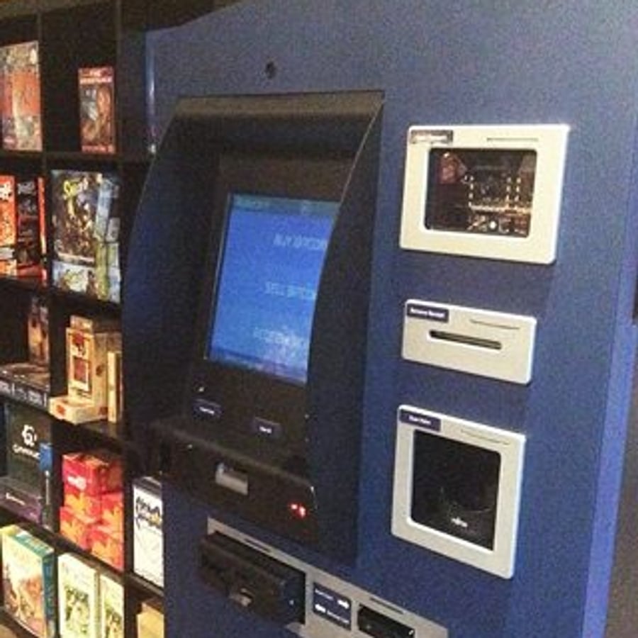 Snakes and Lattes debuts a brand-new, two-way Bitcoin ATM - Toronto Life
