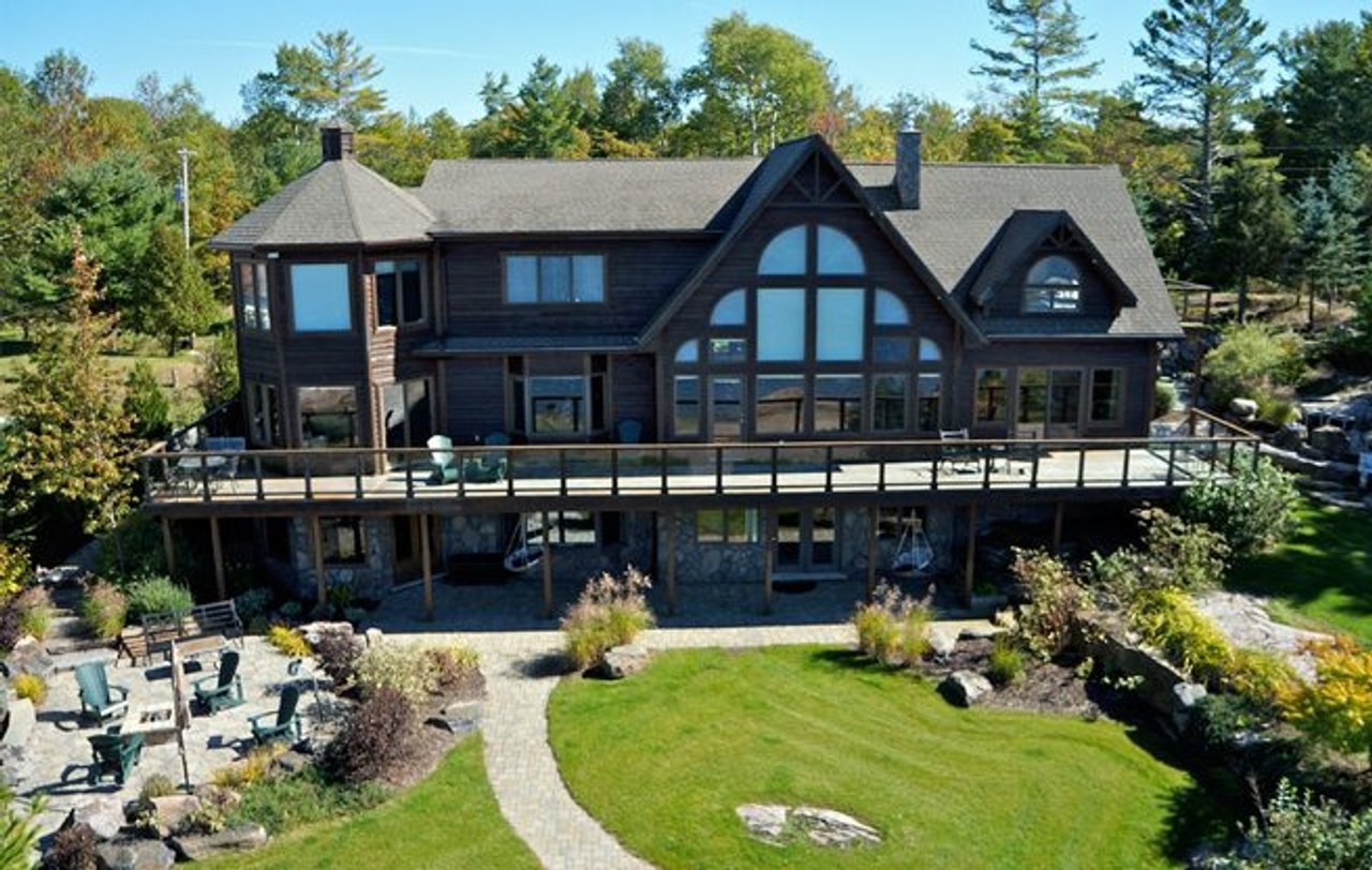 Cottage of the Week: $1.9 million for a high-end Georgian Bay home on a sandy beach