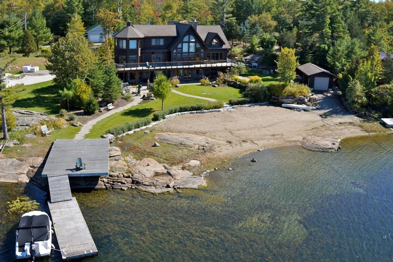 Cottage of the Week: $1.9 million for a high-end Georgian Bay home on a sandy beach