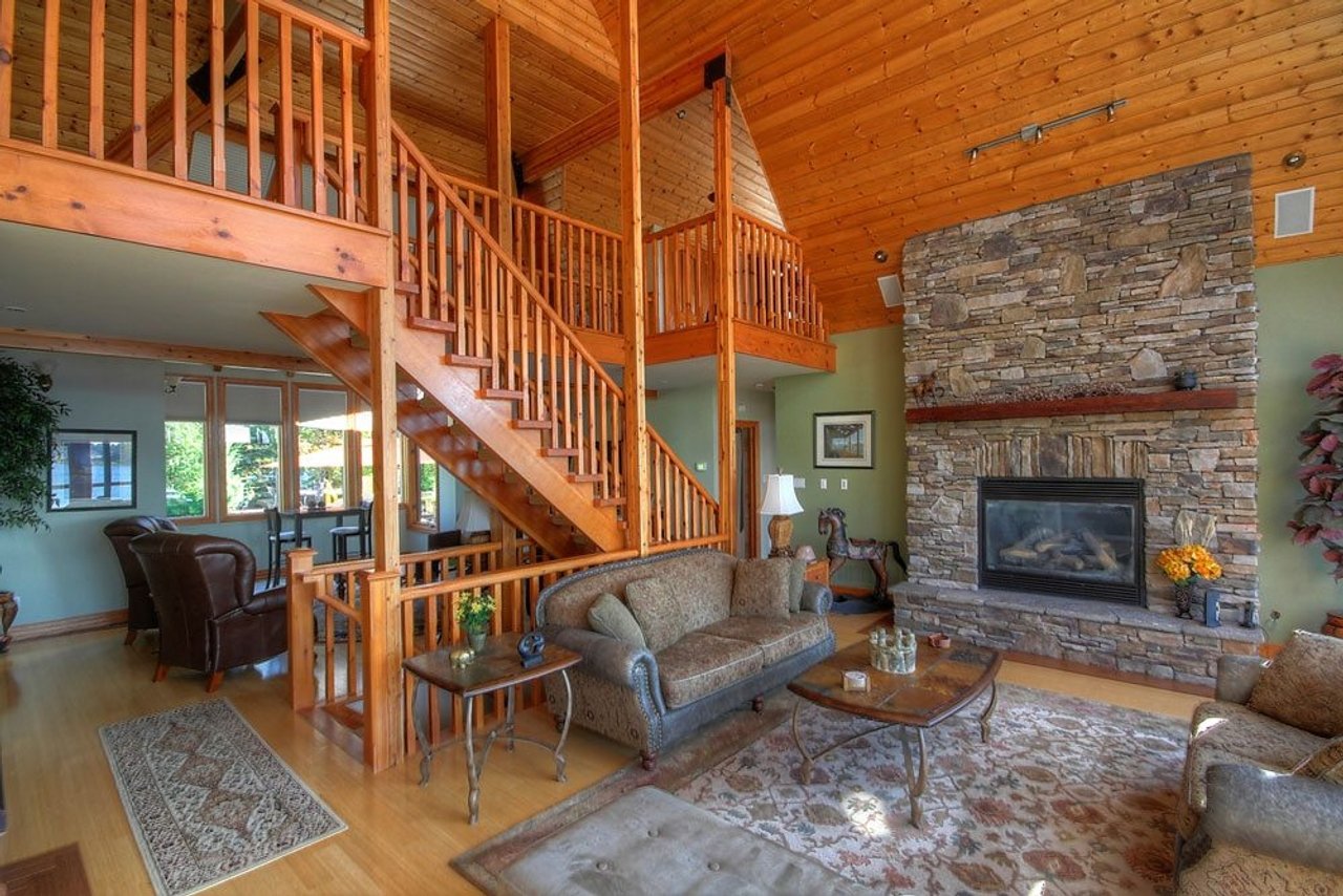 Cottage of the Week: $1.9 million for a high-end Georgian Bay home on a sandy beach
