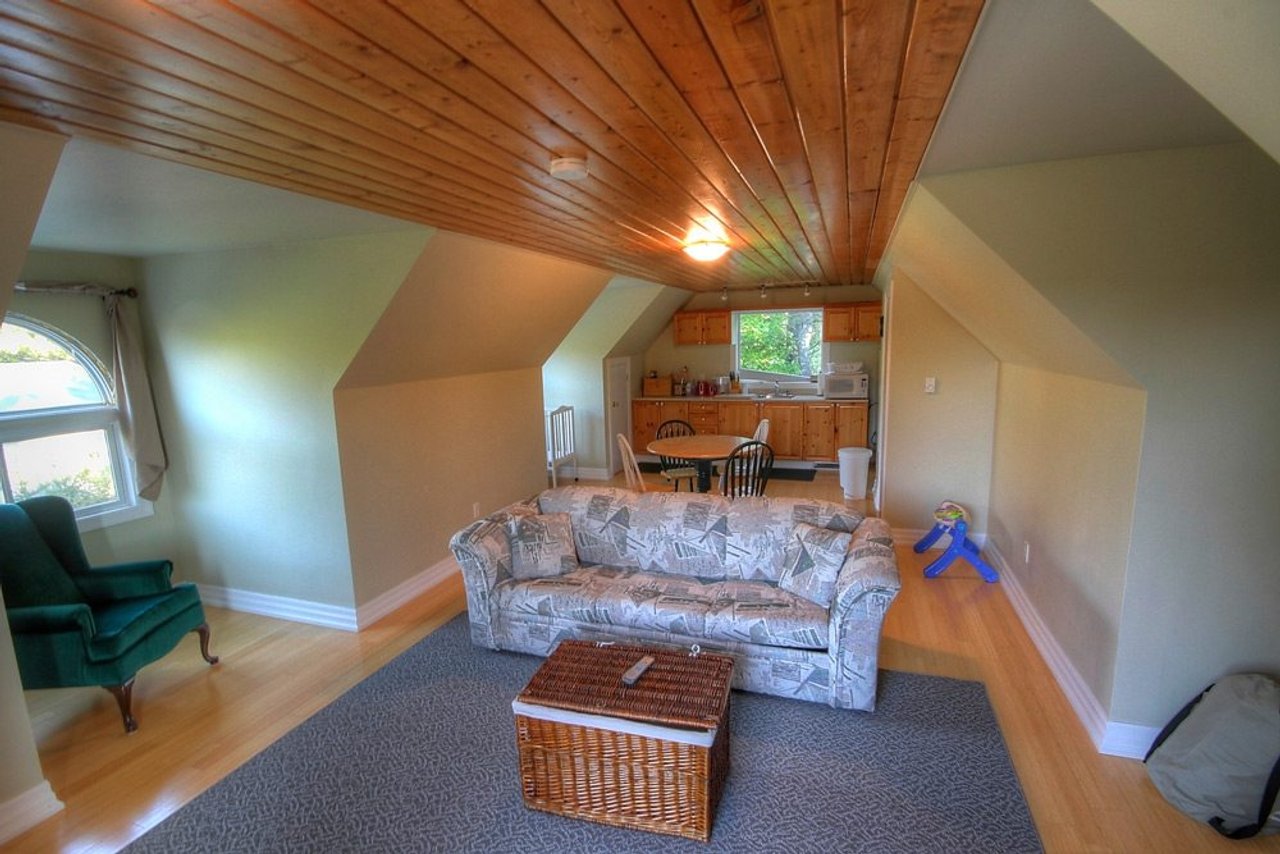Cottage of the Week: $1.9 million for a high-end Georgian Bay home on a sandy beach