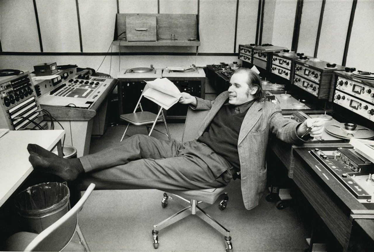 SLIDESHOW: The Toronto Star gives a century's worth of photos to Toronto Public Library