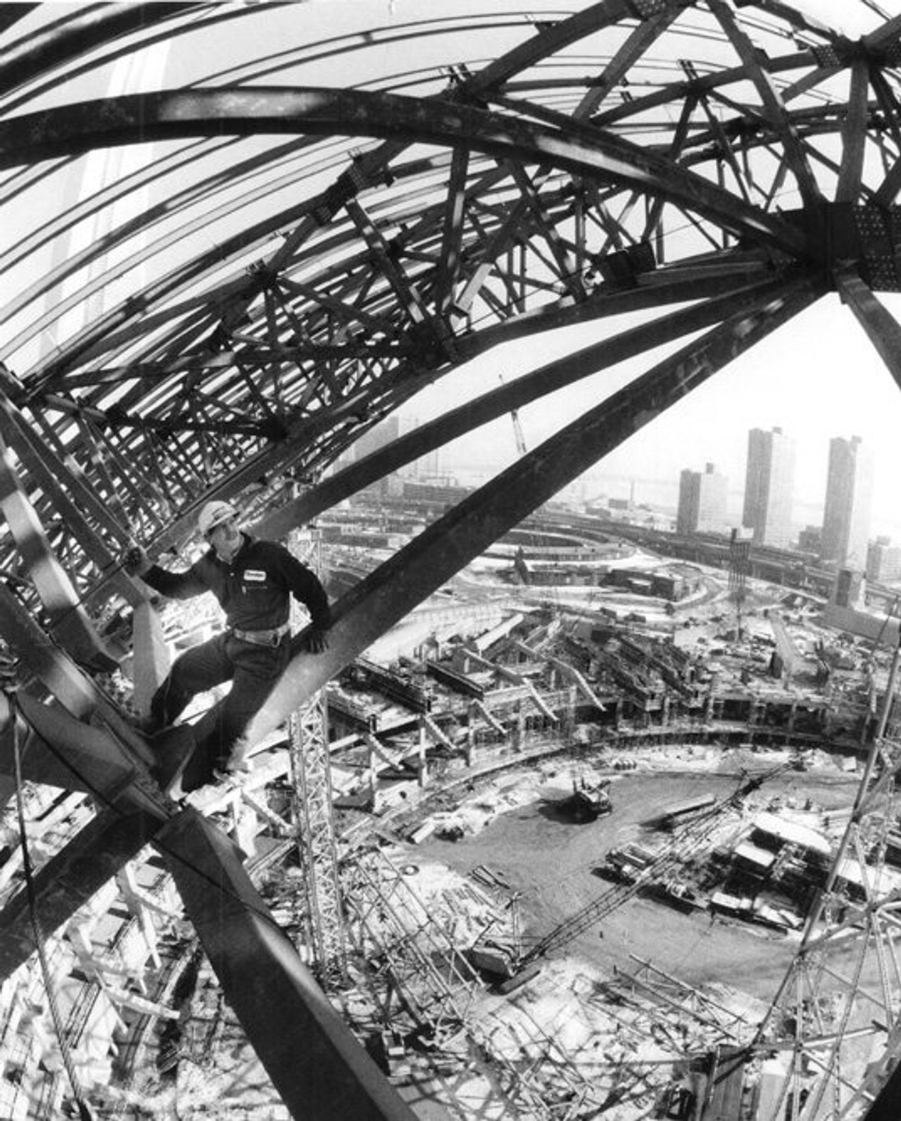 SLIDESHOW: The Toronto Star gives a century's worth of photos to Toronto Public Library