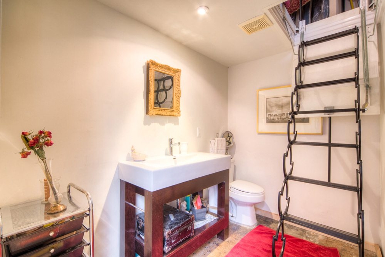 Condo of the Week: 264 Seaton Street, Unit 204