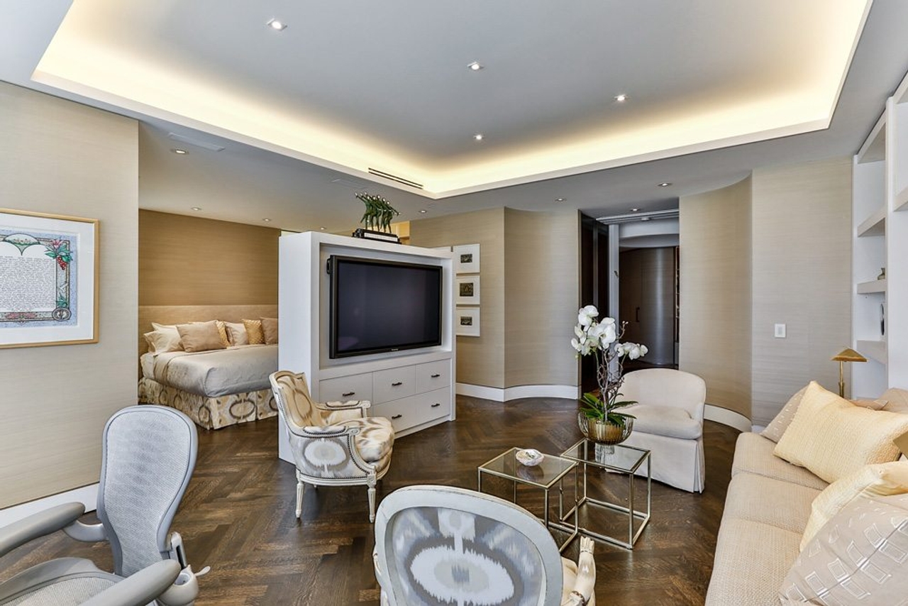 Condo of the Week: 33 Jackes Avenue, Suite 801