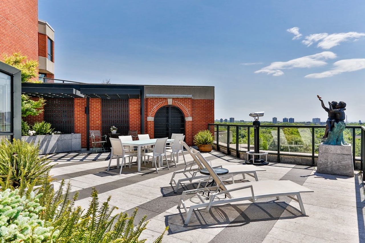 Condo of the Week: 33 Jackes Avenue, Suite 801