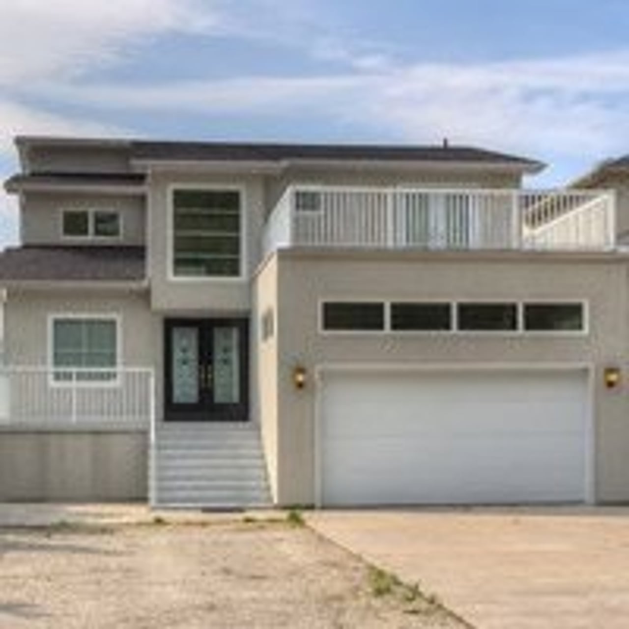 Cottage of the Week: $1.2 million for a Wasaga Beach home on the sand