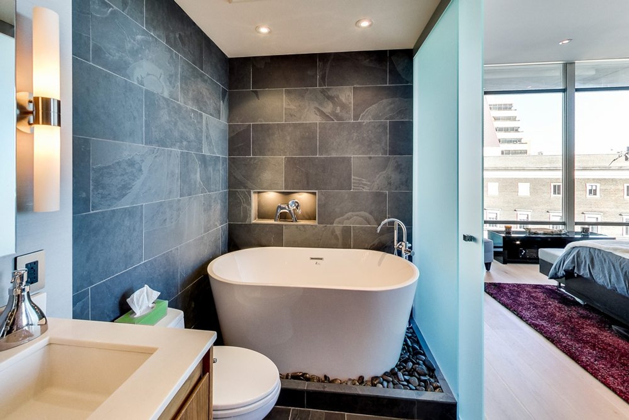 Condo of the Week: 21 Scollard Street