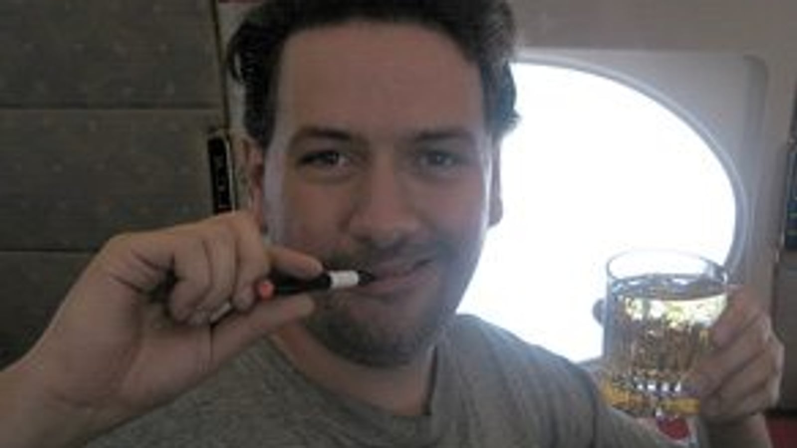 Dear Urban Diplomat: what's an e-cigarette hater to do?