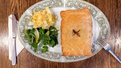 Introducing: Porter House, a new vegan pub on Dundas West