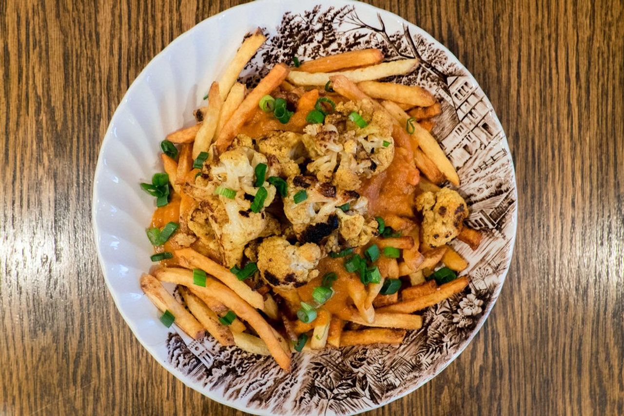 Introducing: Porter House, a new vegan pub on Dundas West