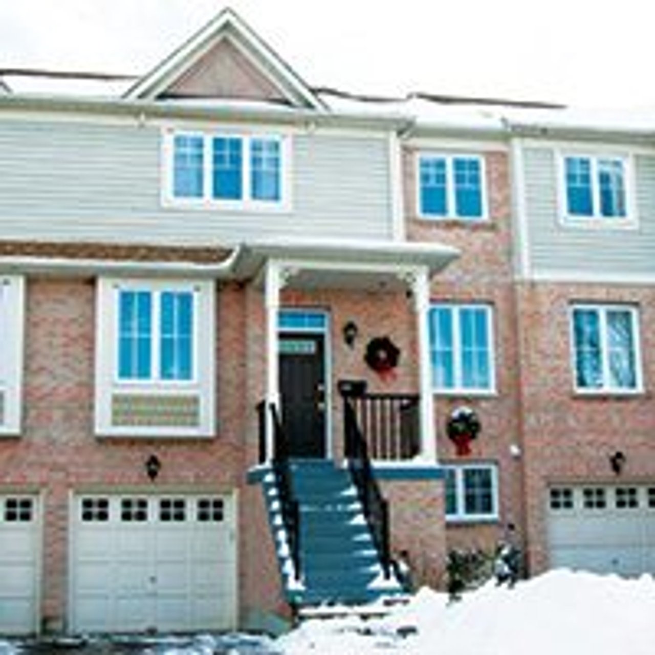 The Chase: They had $400K and were willing to look anywhere in the GTA. The caveat: no condos