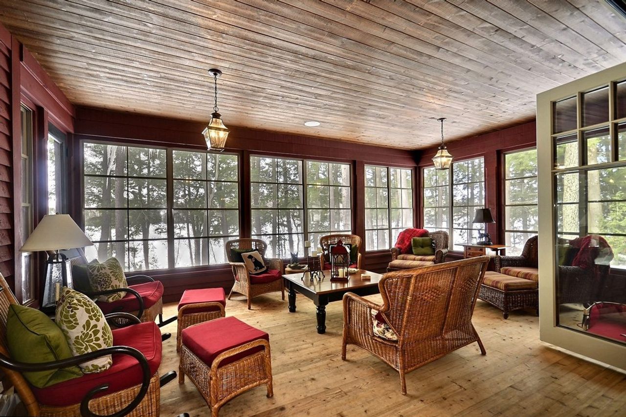 Cottage of the Week: $2.4 million for a luxury cottage near an exclusive golf club