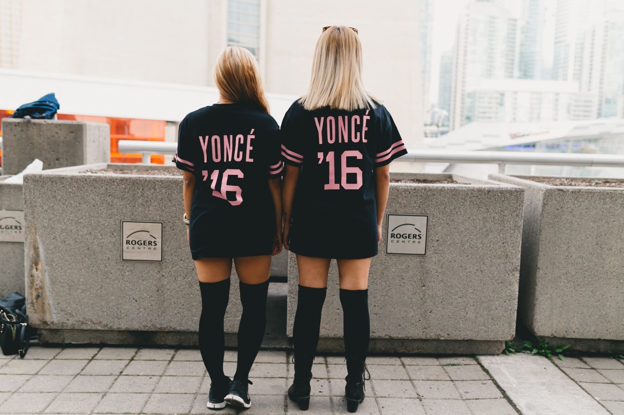 Street Style: Beyoncé fans at the Rogers Centre