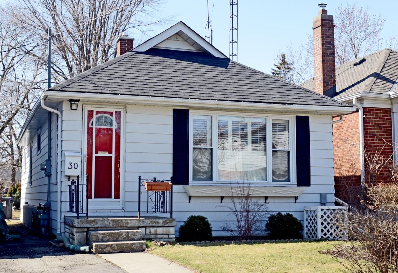 The Chase: Kid-friendly Mimico bungalow