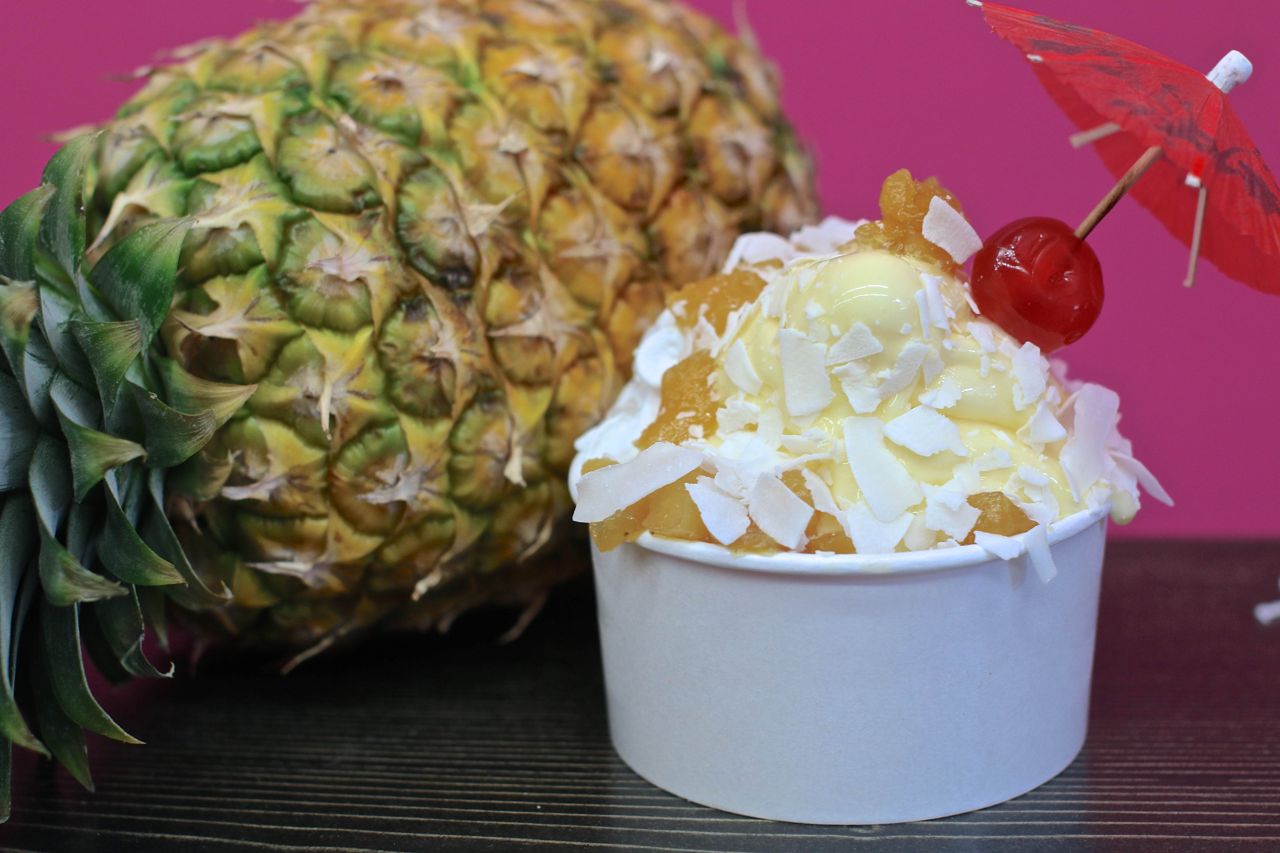 This new dessert bar does Froot Loop paletas, Dole Whip floats and vegan soft serve