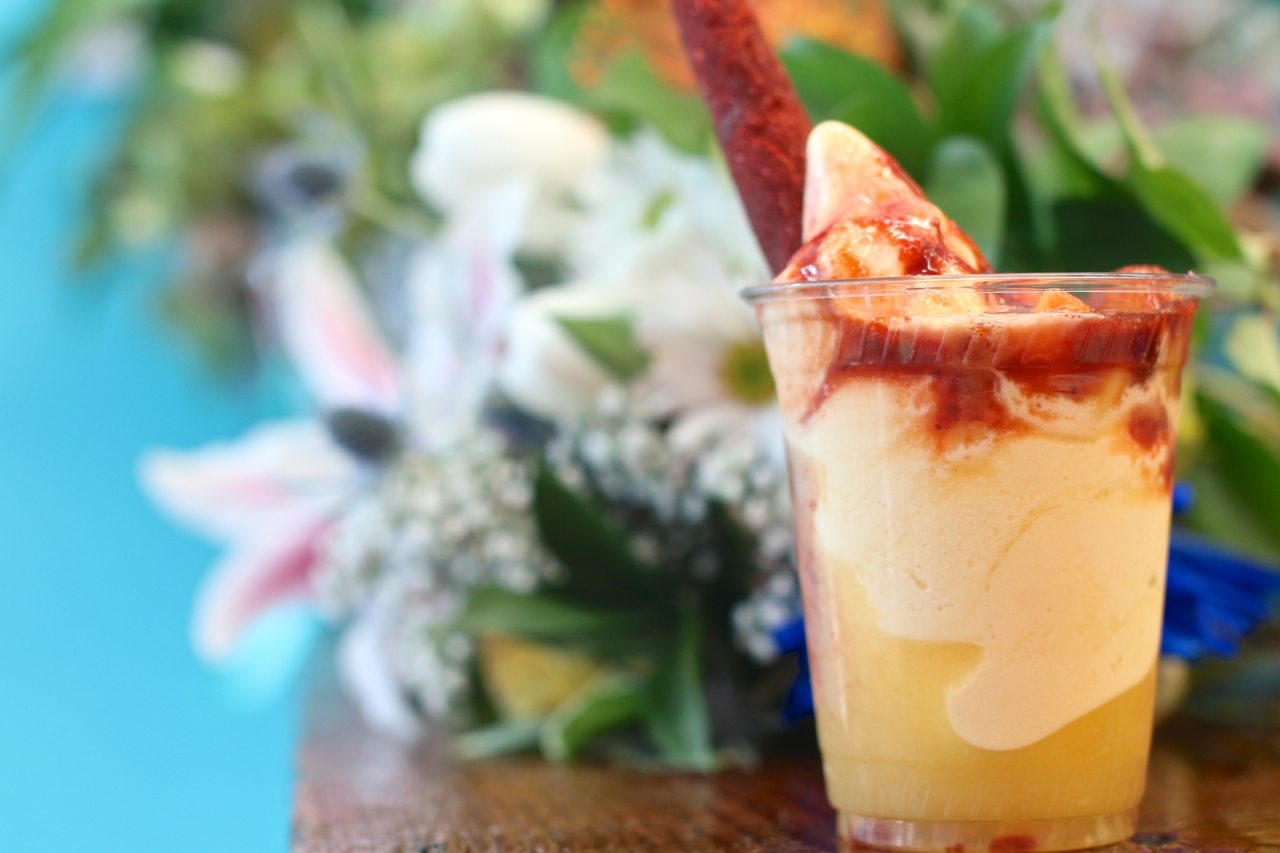 This new dessert bar does Froot Loop paletas, Dole Whip floats and vegan soft serve