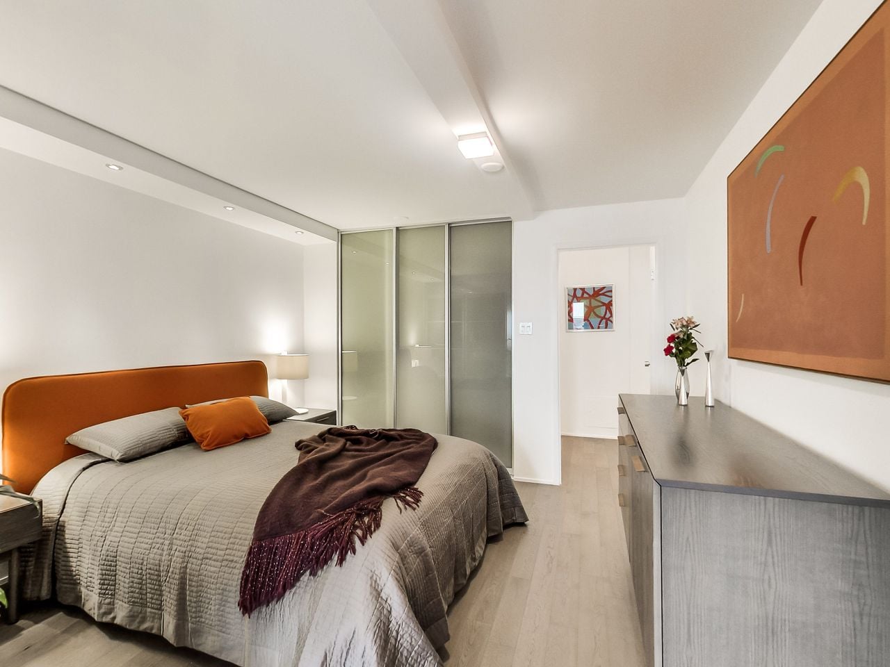 Condo of the Week: $900,000 for a suite that's a literal stone's throw from the lake