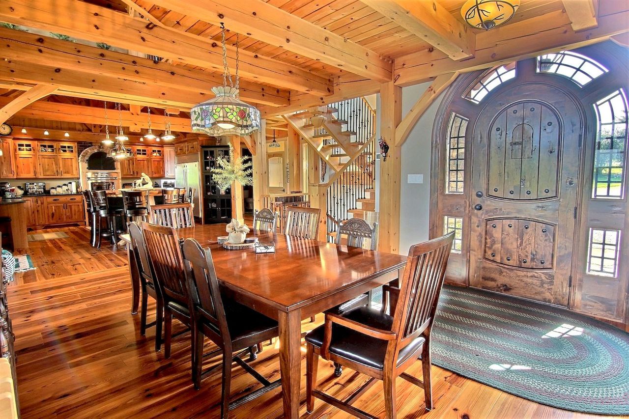 Cottage of the Week: $3 million for a Kawartha Lakes cottage with an indoor pool