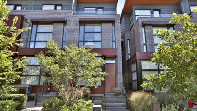 House of the Week: $1.4 million for a super-modern townhouse near Trinity Bellwoods Park