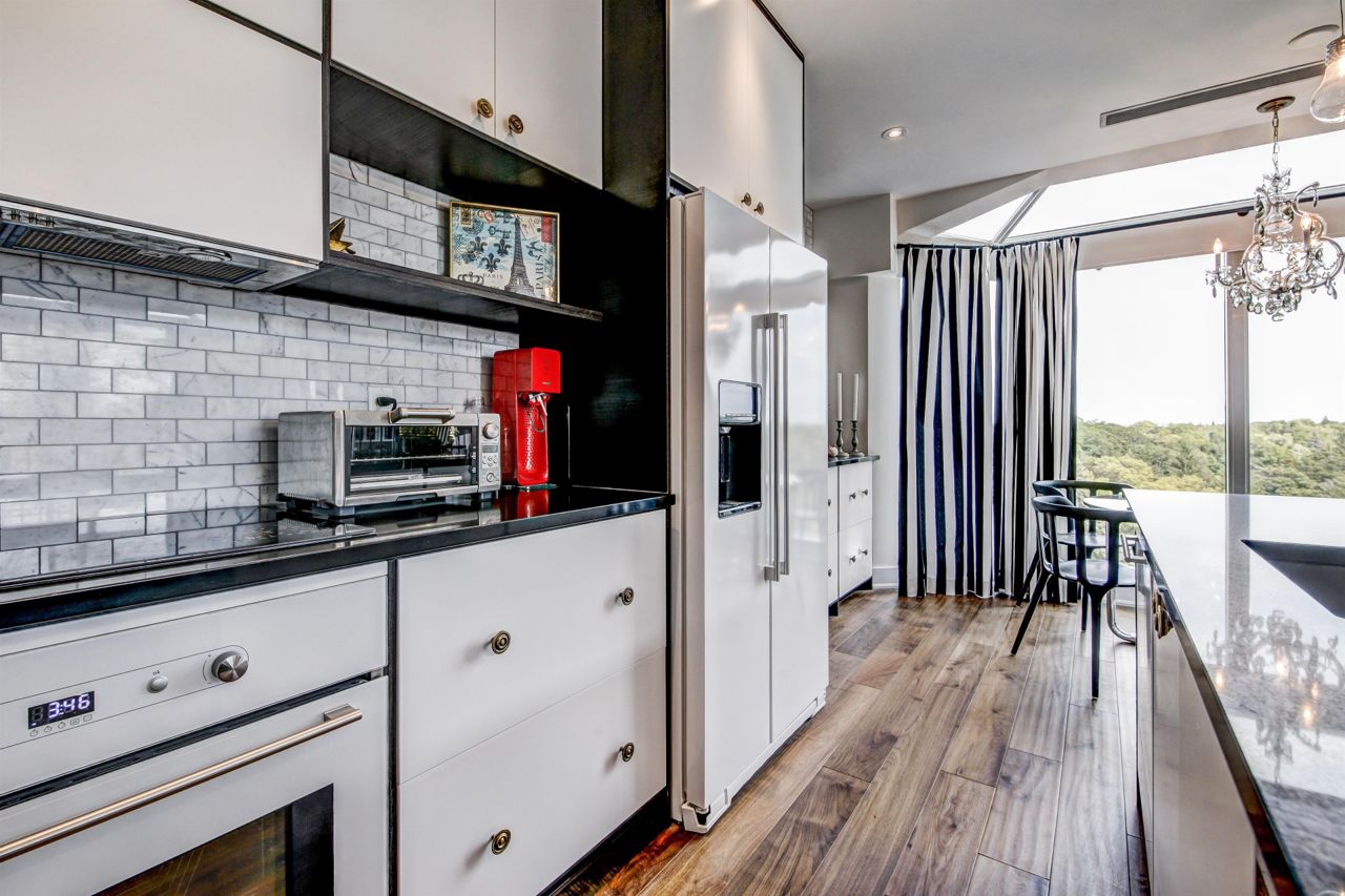 Condo of the Week: $800,000 for a penthouse with fashion sense